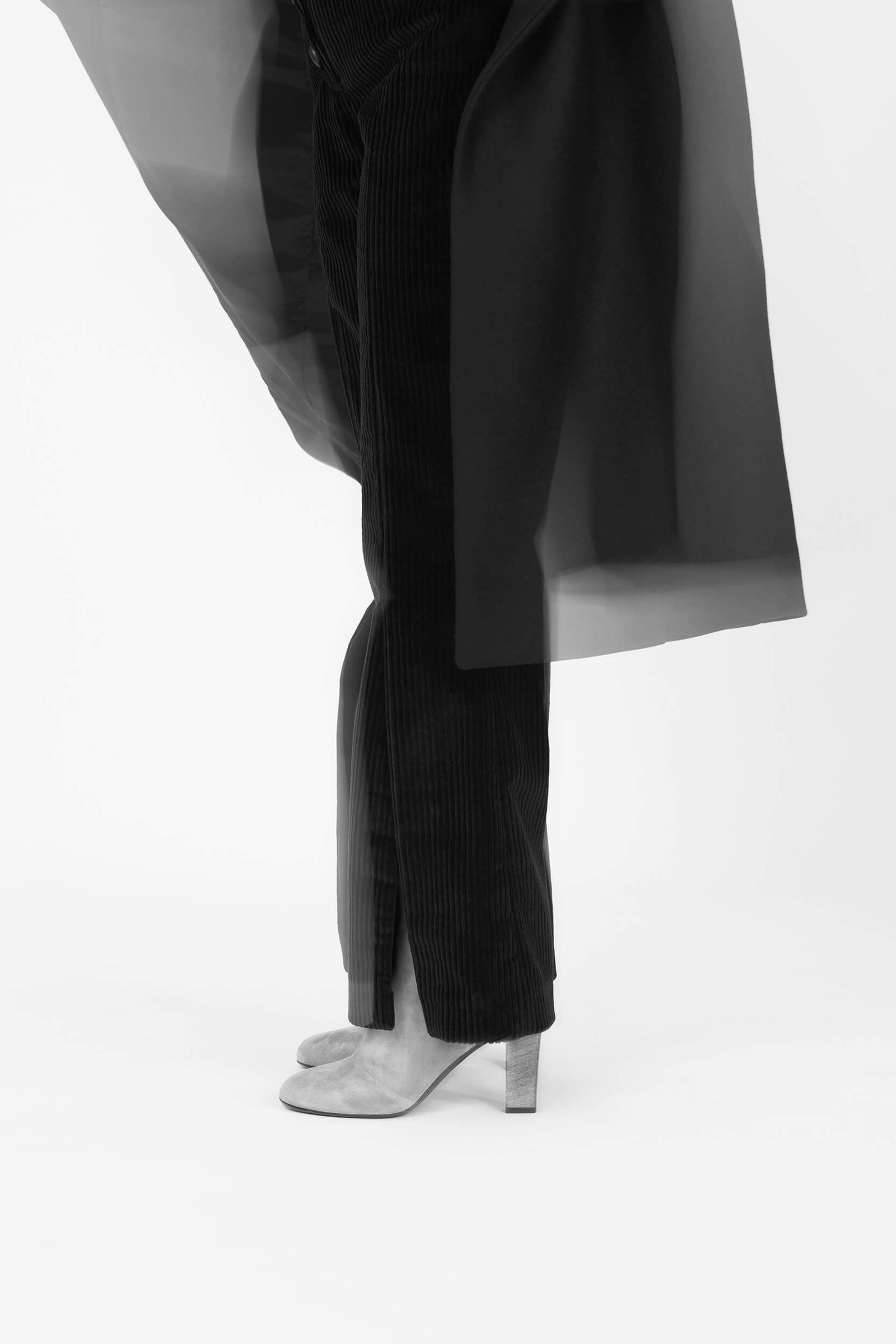 Bottine N.002 - légère et souple, cette bottine à talon haut vous accompagne tout au long de la journée et vous assure confort et simplicité – fabrication italienne - La Ligne Numérotée.