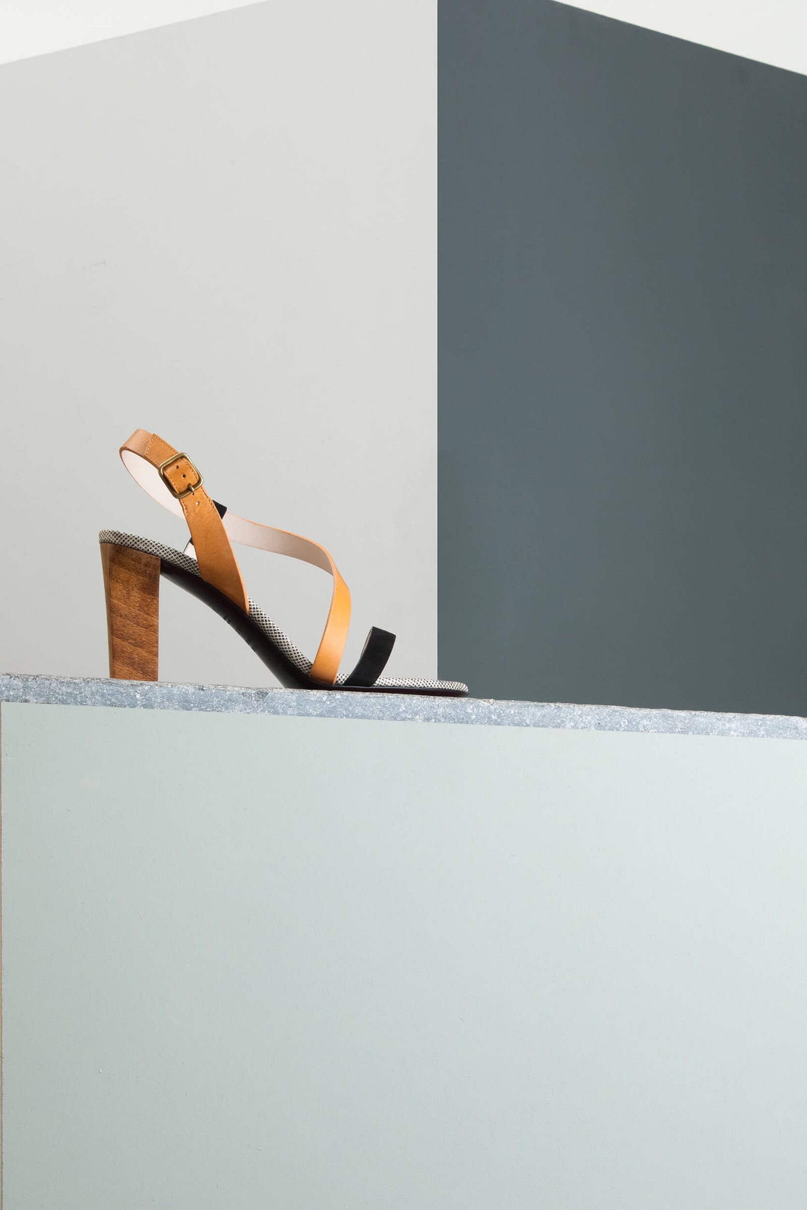 Sandale de mi-saison une cambrure confortable - Edition Signature  - La Ligne Numérotée