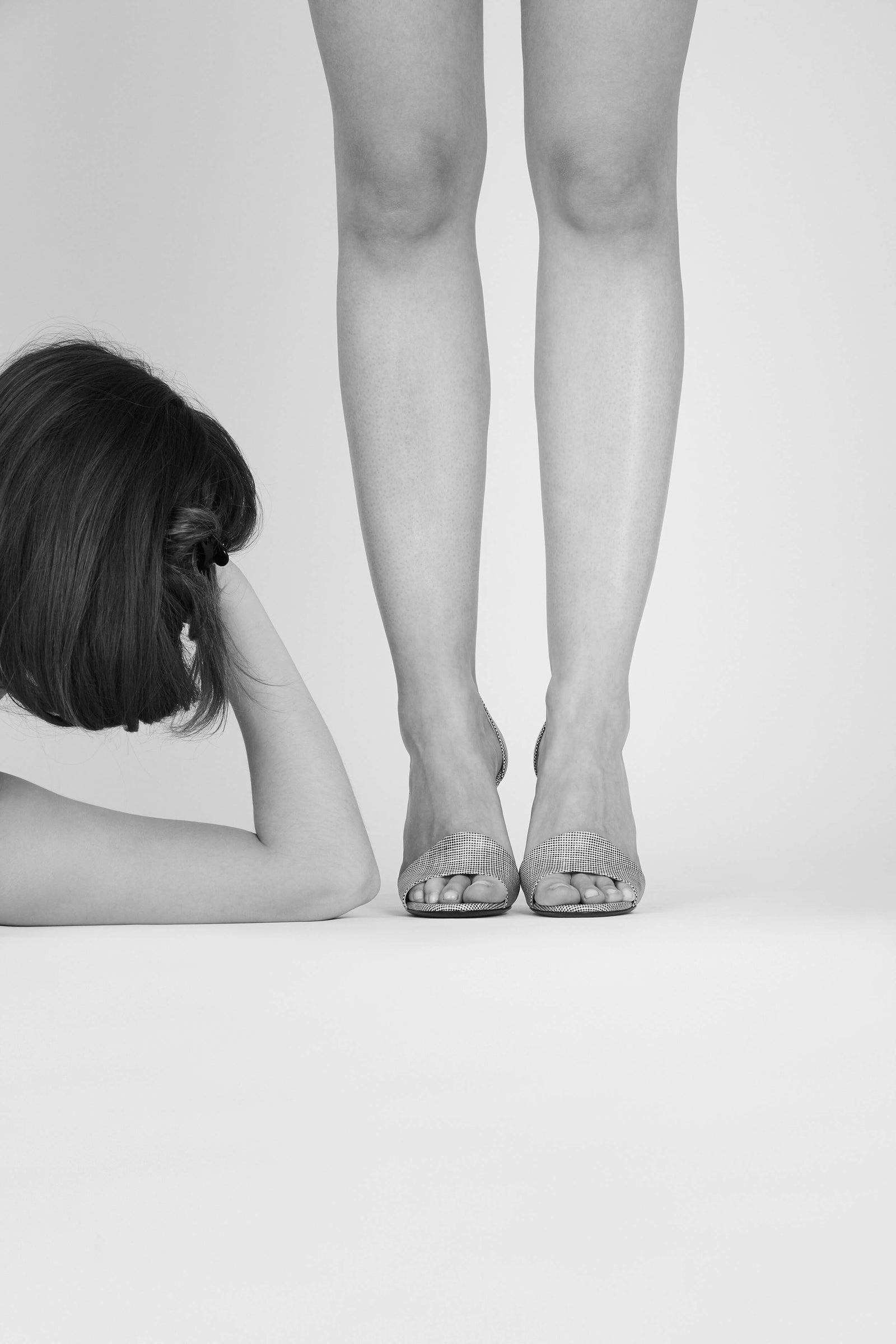 Photo de mode – Inspiration Lookbook juillet 2020 - Photographe Terence Hassen - La Ligne Numérotée, des accessoires femme haut de gamme.