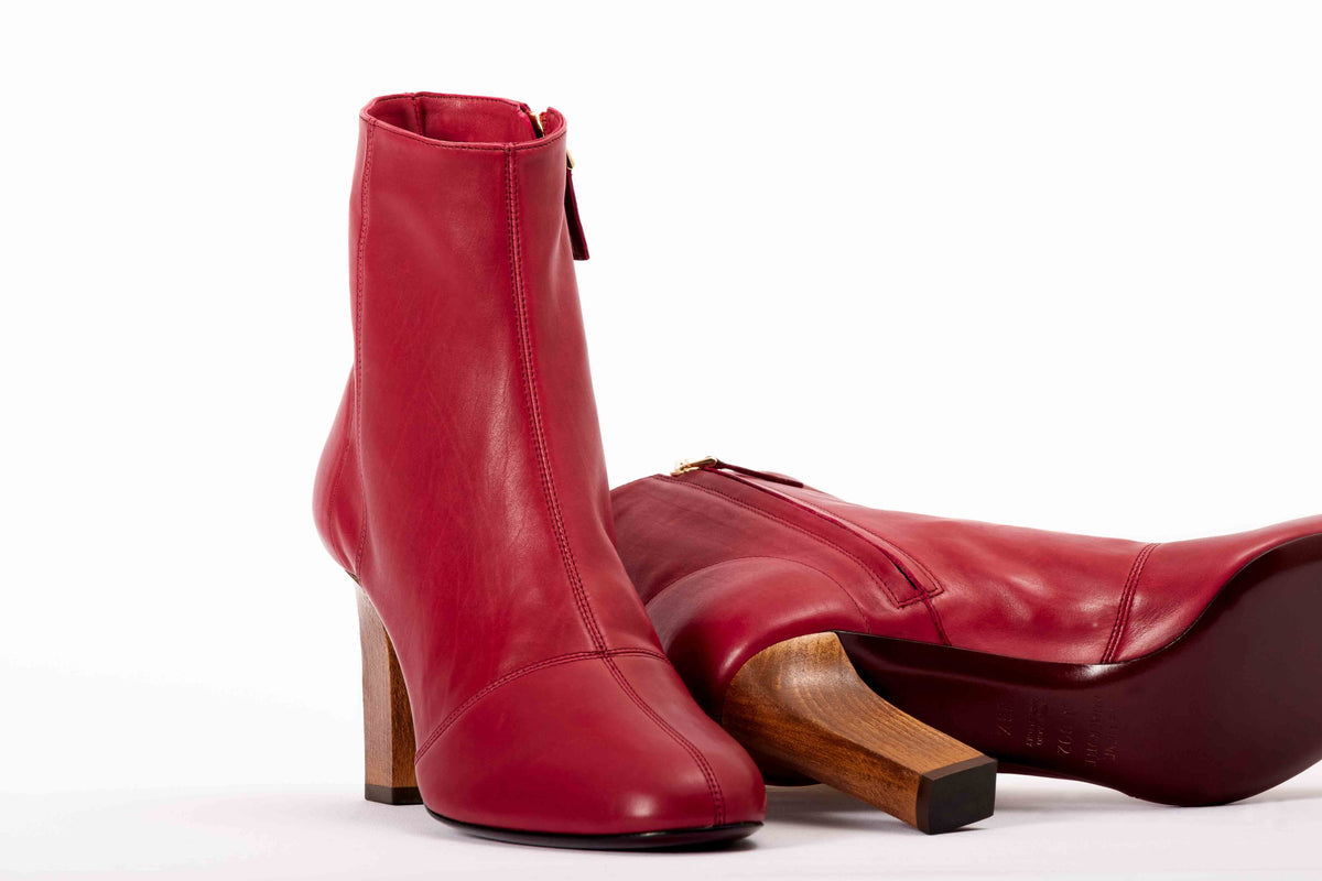 boots N.002 en veau cuir lisse - bottine double peaux - colori cerise La Ligne Numérotée - Edition Signature -  talon en bois de hetre